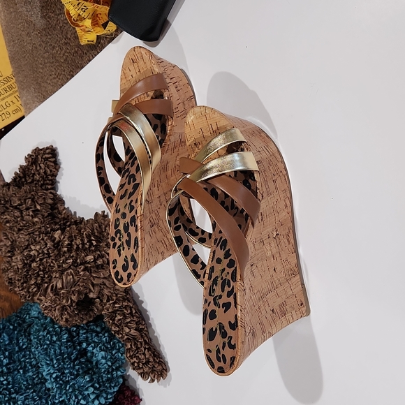 JESSICA SIMPSON SZ. 9. US/ EU 39 - Picture 3 of 3